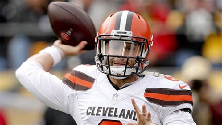 Seth DeValve Biography, Age, Height, Wife, Net Worth, Family