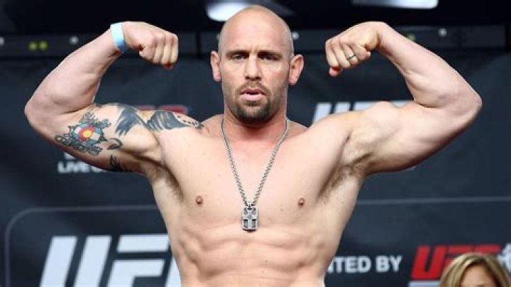 Shane Carwin biografía, edad, altura, esposo, net worth, familia