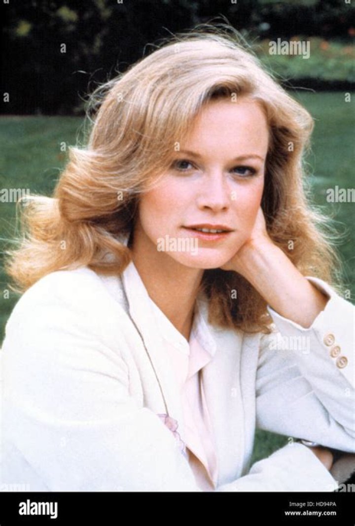 Shelley Hack Biography, Age, Height, Husband, Net Worth, Family