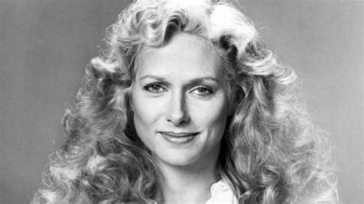 Shelley Smith Biography, Age, Height, Husband, Net Worth, Family