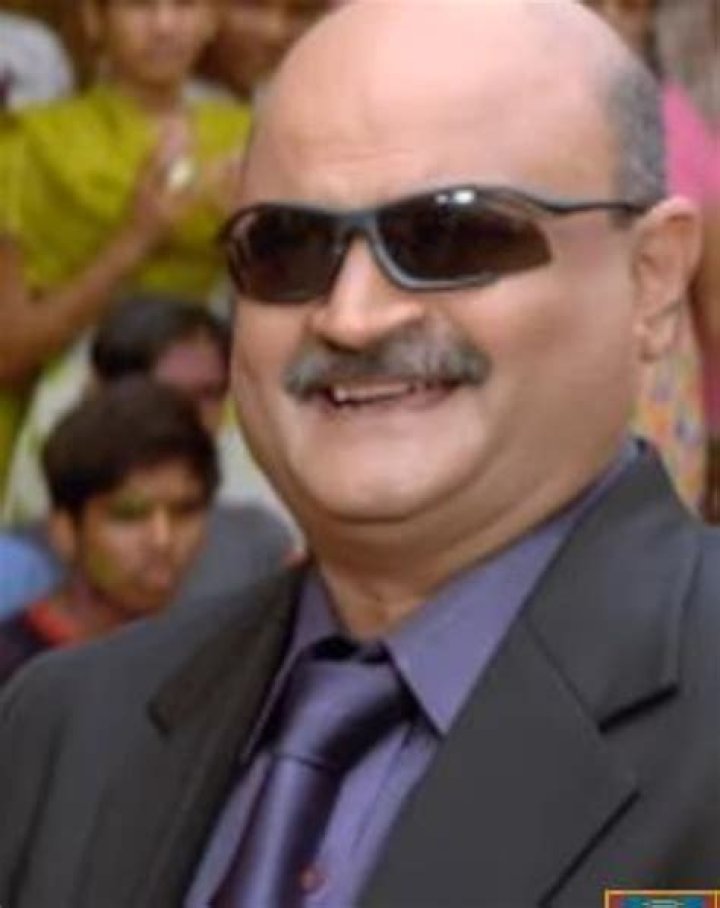 Shrirang Godbole Biography, Age, Height, Wife, Net Worth, Family