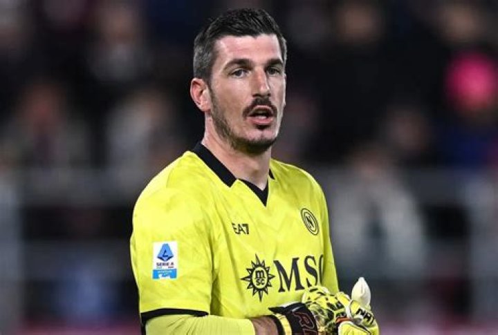 Simone Scuffet Biography, Age, Height, Wife, Net Worth, Family