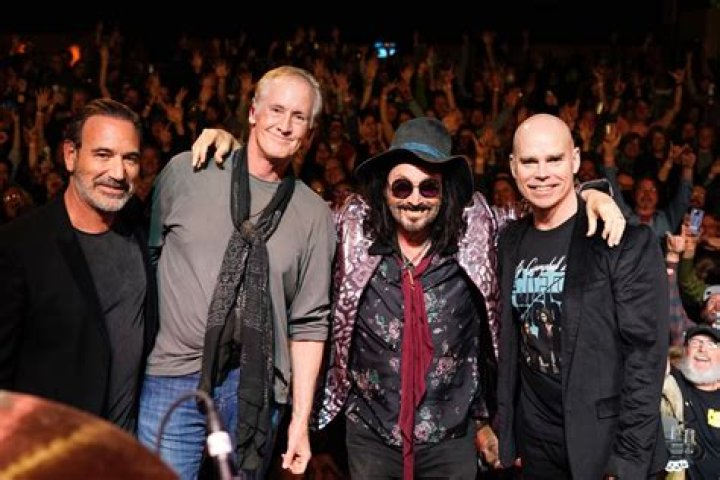 Stan Lynch Biography, Age, Height, Wife, Net Worth, Family