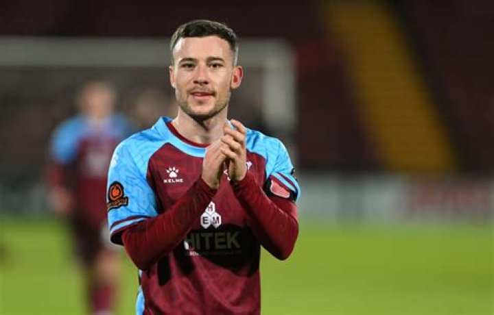 Stan Roberts (footballer) Biography, Age, Height, Wife, Net Worth and Family