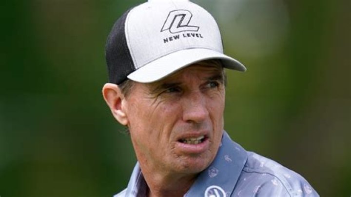 Steven Alker Biography, Age, Height, Wife, Net Worth, Family