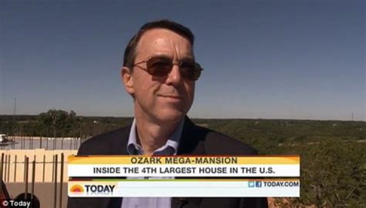 Steven T. Huff Biography, Age, Height, Wife, Net Worth, Family