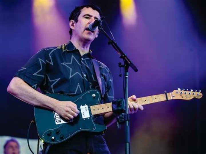 Stevie Jackson Biography, Age, Height, Wife, Net Worth, Family