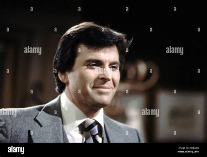 Stuart Damon Biography, Age, Height, Wife, Net Worth, Family