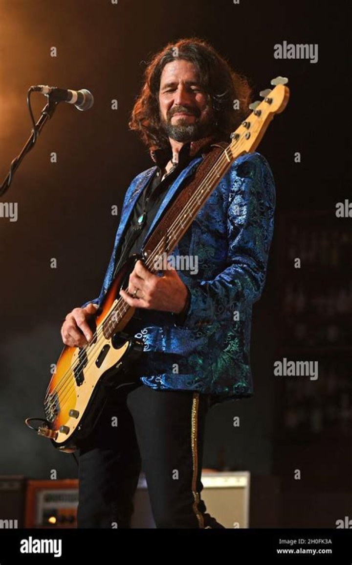 Sven Pipien Biography, Age, Height, Wife, Net Worth, Family