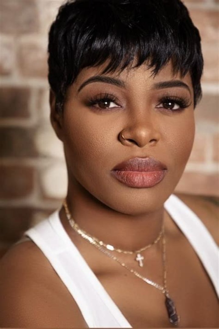 Ta'Rhonda Jones biografía, edad, altura, esposa, net worth, familia