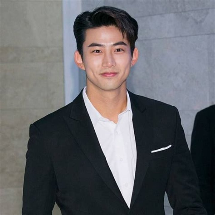 Taecyeon biografía, edad, altura, esposo, net worth, familia