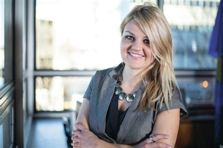 Tara Veer Biography, Age, Height, Husband, Net Worth, Family