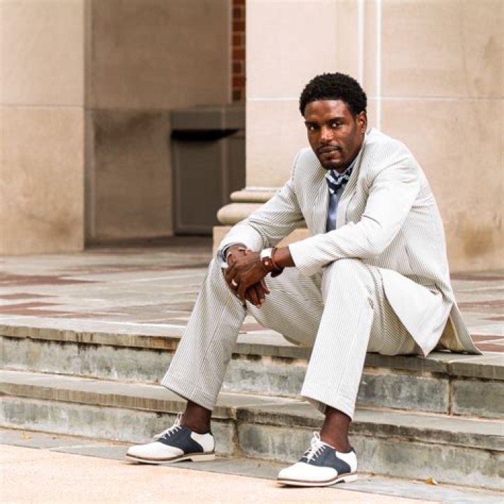 Tawambi Settles Biography, Age, Height, Wife, Net Worth, Family