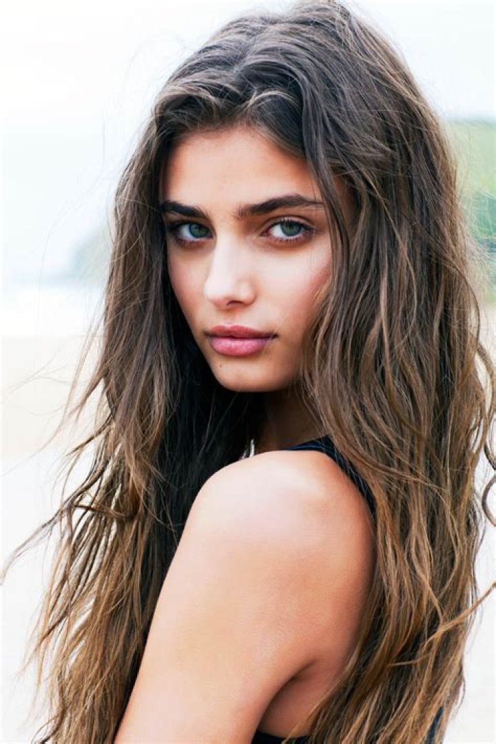 Taylor Hill biografía, edad, altura, esposa, net worth, familia