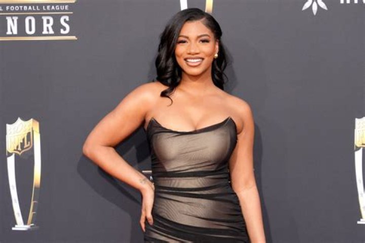 Taylor Rooks Biography, Age, Height, Husband, Net Worth, Family