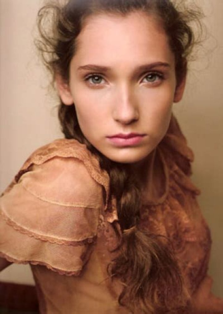 Thais Albert Biography, Age, Height, Husband, Net Worth, Family