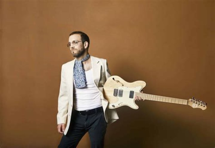 Theo Katzman Biography, Age, Height, Wife, Net Worth, Family