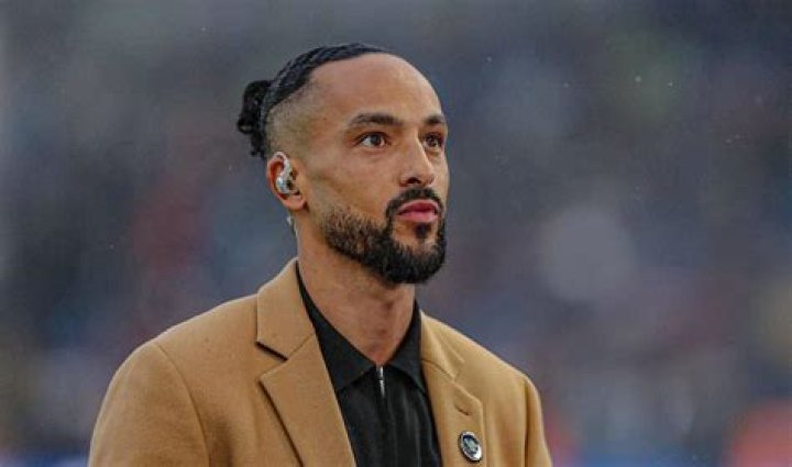 Theo Walcott Biography, Age, Height, Wife, Net Worth, Family