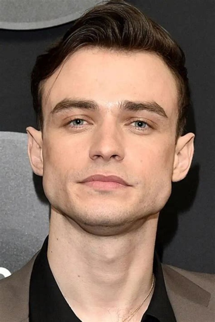 Thomas Doherty Biography, Age, Height, Wife, Net Worth, Family