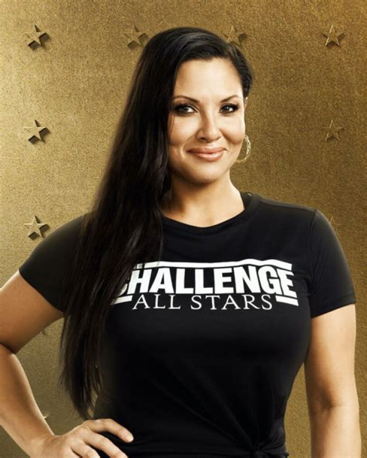 Tina Barta Biography, Age, Height, Husband, Net Worth, Family