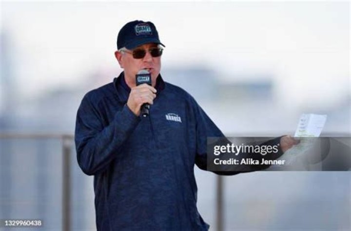 Tod Leiweke Biography, Age, Height, Wife, Net Worth, Family