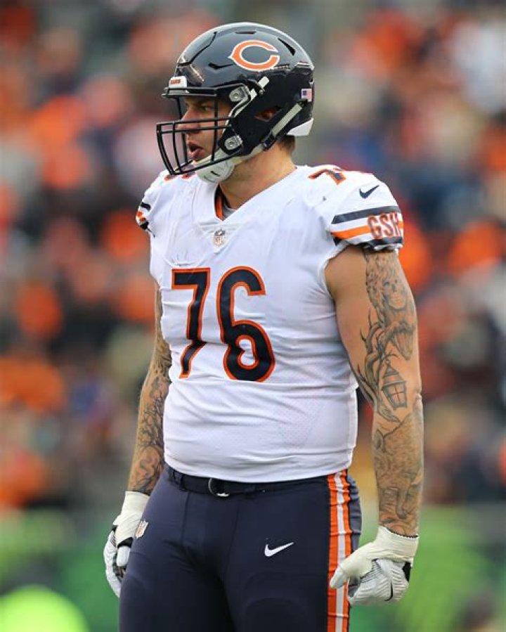 Tom Compton Biography, Age, Height, Wife, Net Worth, Family