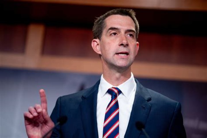 Tom Cotton Biography, Age, Height, Wife, Net Worth, Family