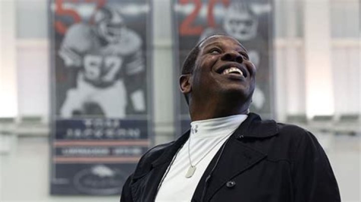 Tom Jackson Biography, Age, Height, Wife, Net Worth, Family