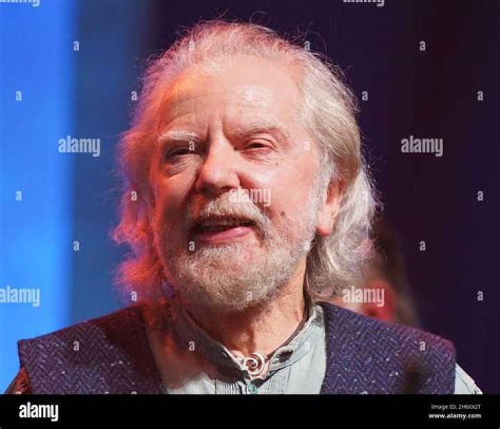 Tommy Sands biografía, edad, altura, esposo, net worth, familia