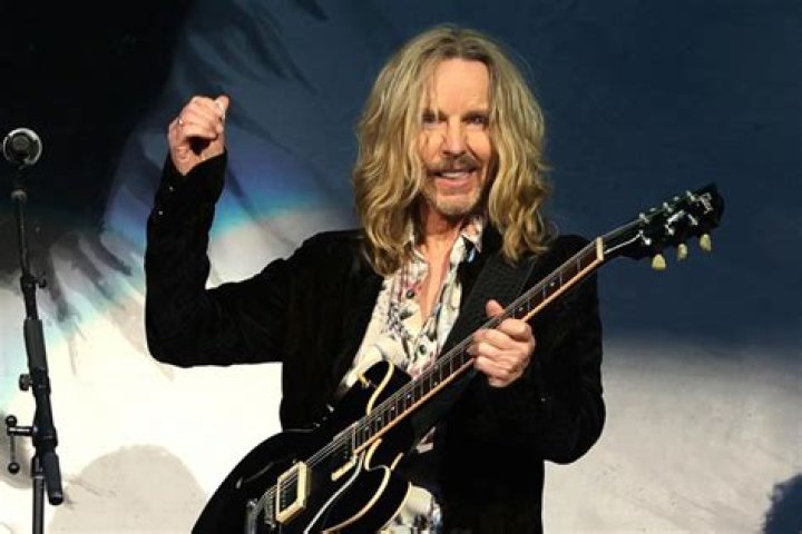 Tommy Shaw Biography, Age, Height, Wife, Net Worth, Family