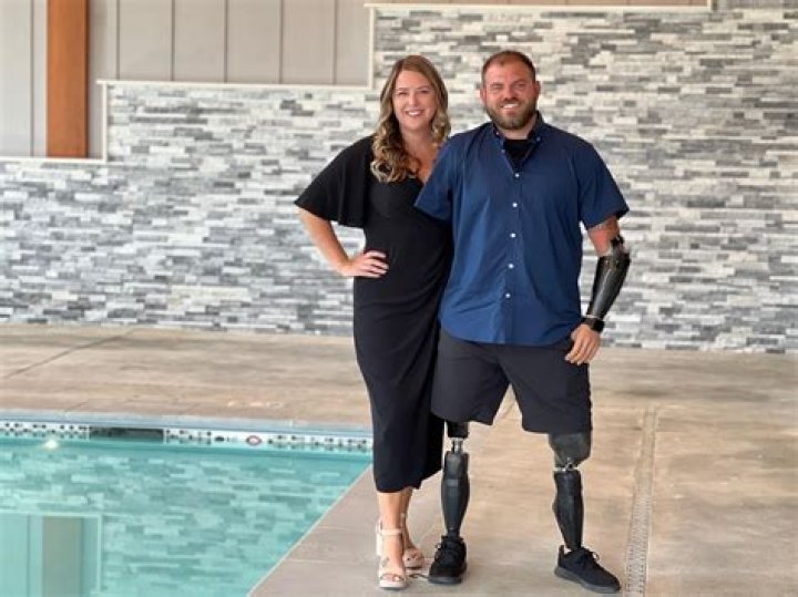 Travis Mills Biography, Age, Height, Wife, Net Worth, Family