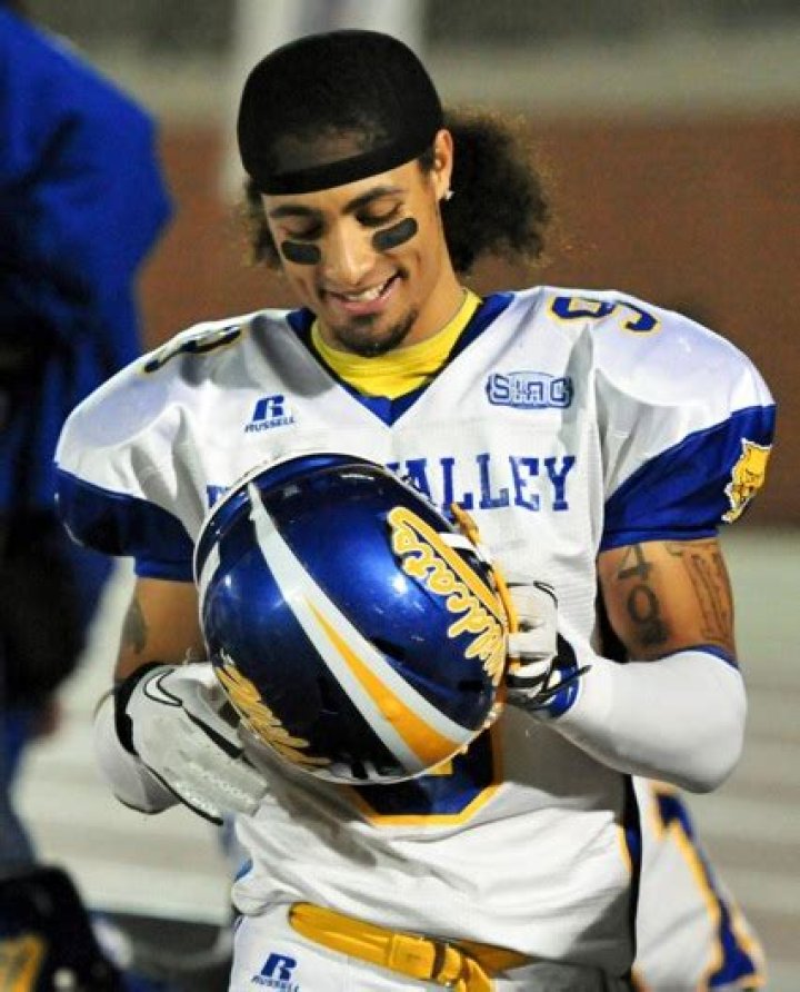 Trey Wolfe Biography, Age, Height, Wife, Net Worth, Family