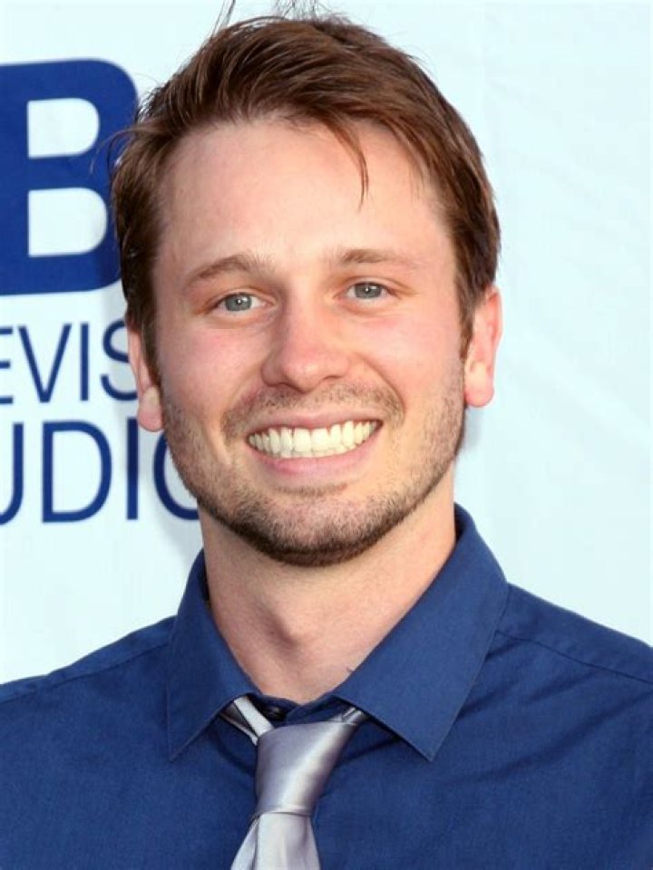 Tyler Ritter Biography, Age, Height, Wife, Net Worth, Family