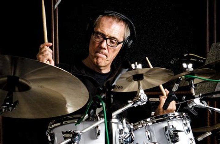 Vinnie Colaiuta biografía, edad, altura, esposo, net worth, familia