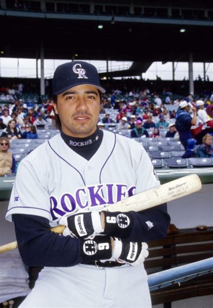 Vinny Castilla biografía, edad, altura, esposo, net worth, familia