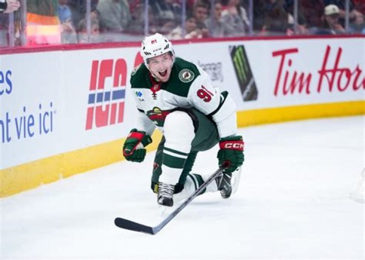 Vladimir Tarasenko Biography, Age, Height, Wife, Net Worth, Family