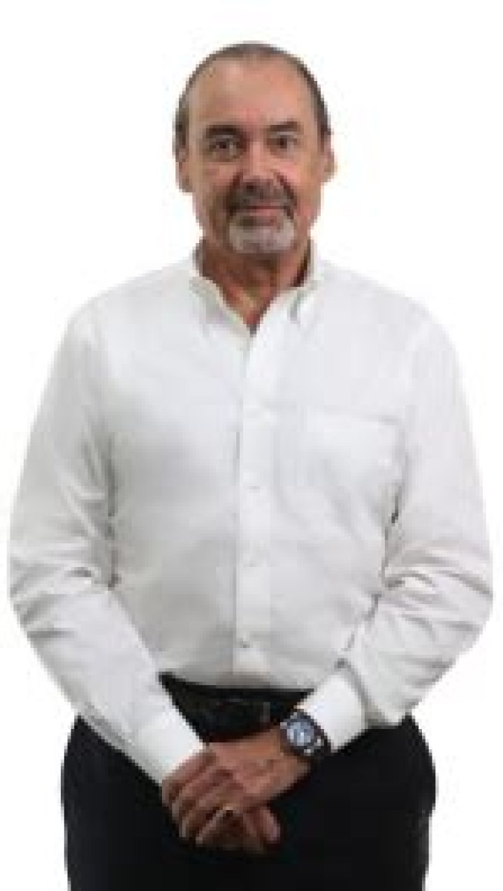 Walter Bayly Llona Biography, Age, Height, Wife, Net Worth, Family