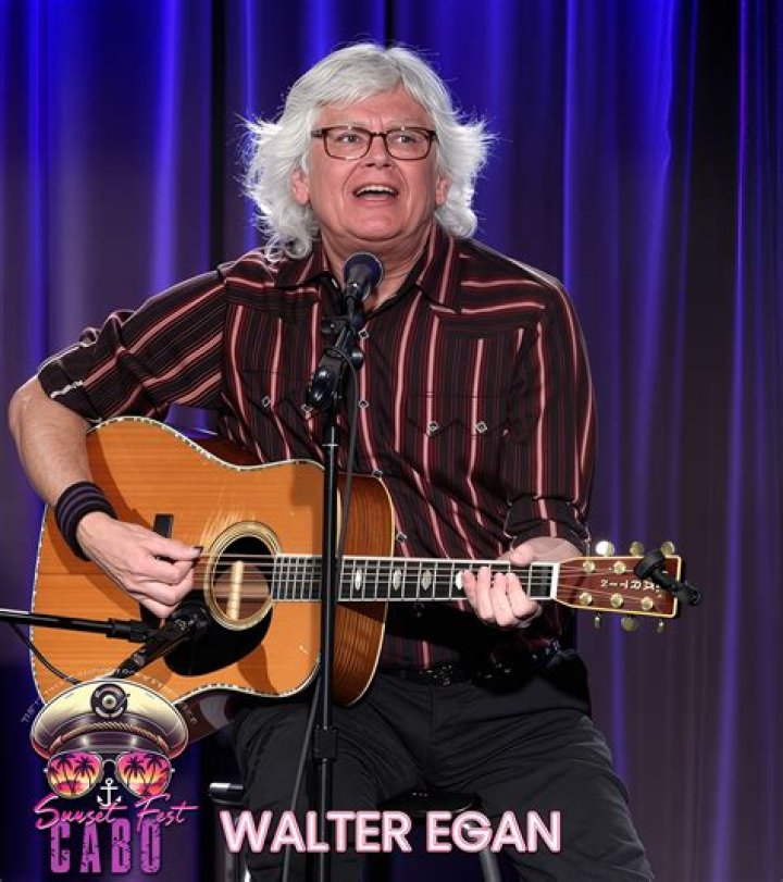 Walter Egan Biography, Age, Height, Wife, Net Worth, Family