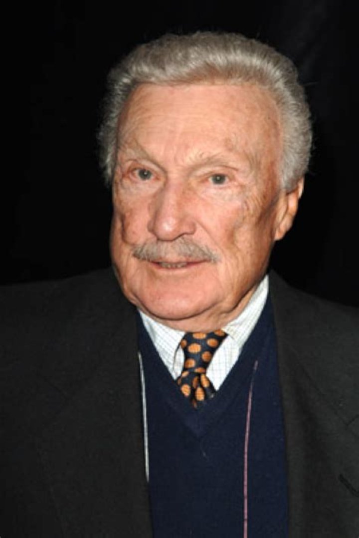 Warren Stevens Biography, Age, Height, Wife, Net Worth, Family