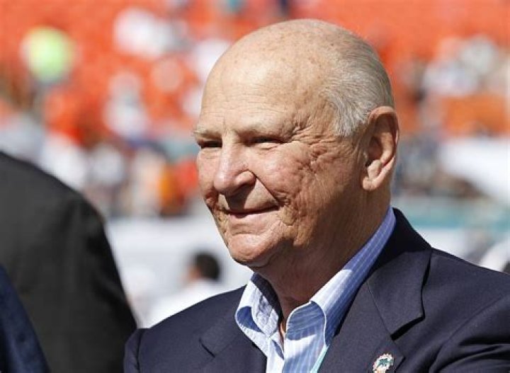 Wayne Huizenga Biography, Age, Height, Wife, Net Worth, Family