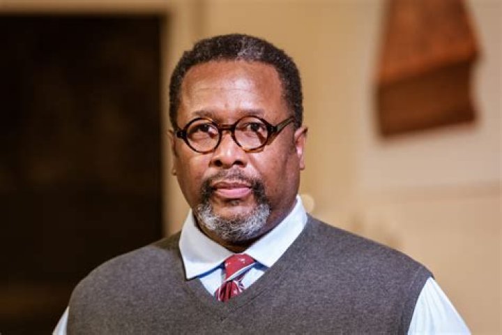 Wendell Pierce Biography, Age, Height, Wife, Net Worth, Family