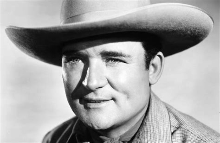 Whip Wilson Biography, Age, Height, Wife, Net Worth, Family