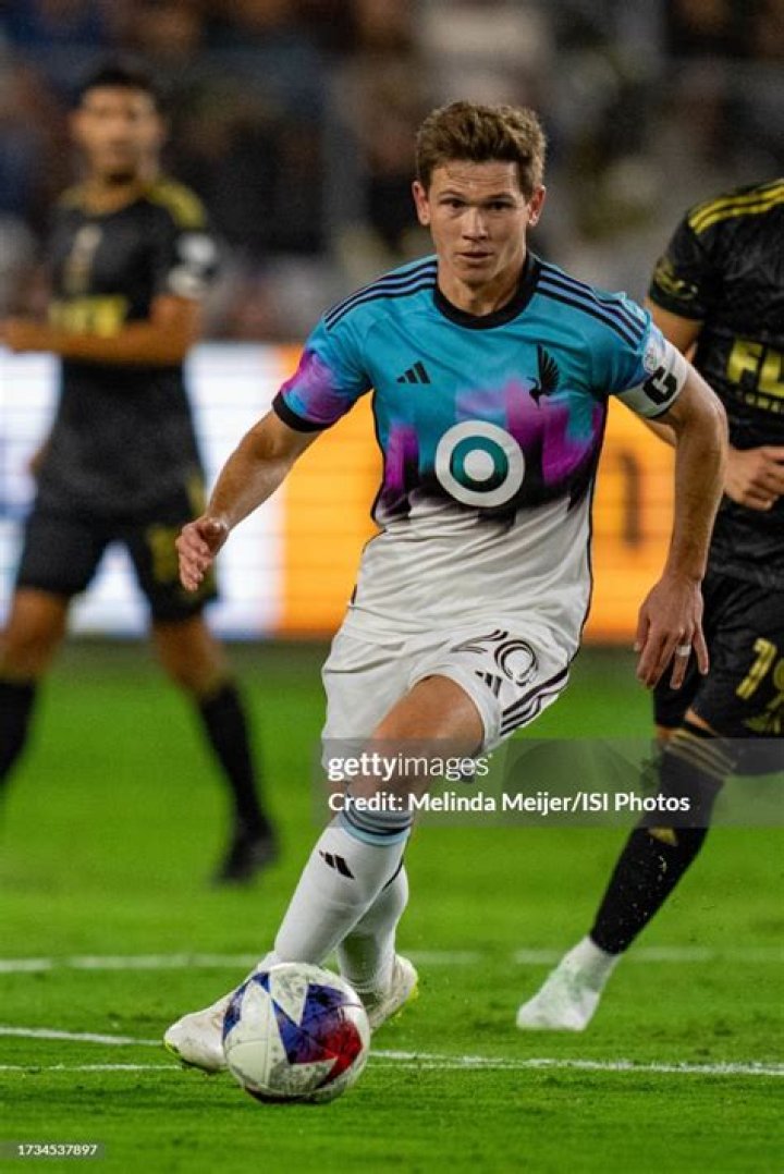 Wil Trapp Biography, Age, Height, Wife, Net Worth, Family