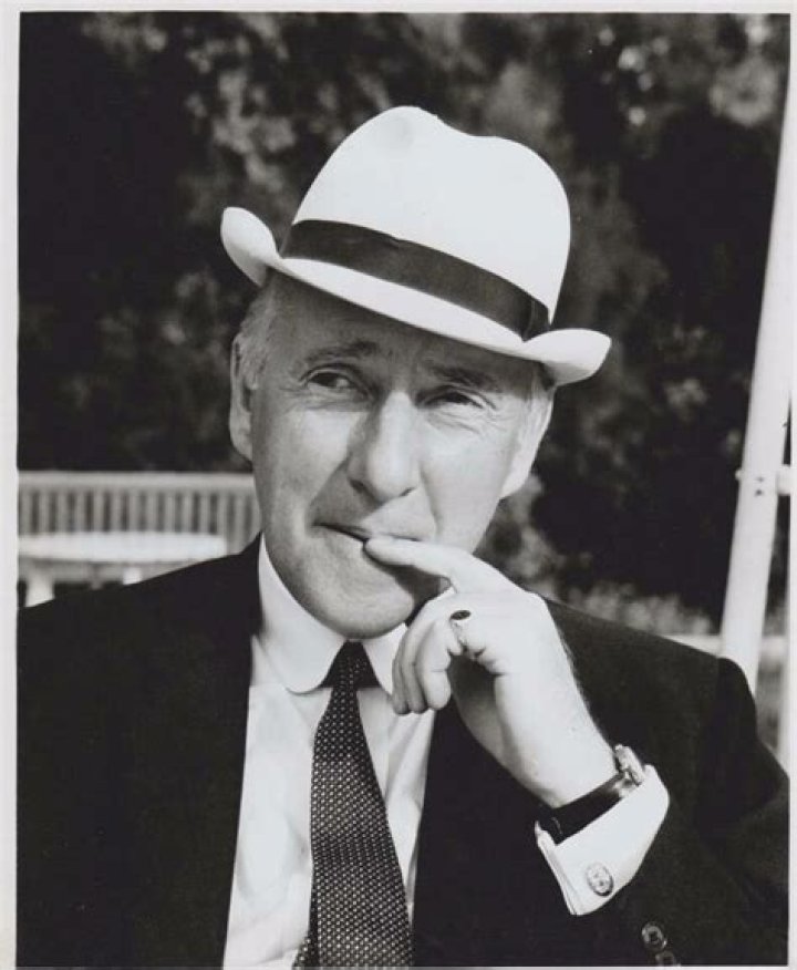 Wilfrid Hyde-White Biography, Age, Height, Wife, Net Worth, Family