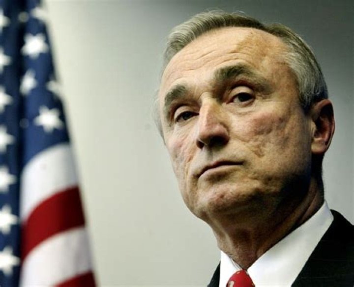 William Bratton Biography, Age, Height, Wife, Net Worth and Family