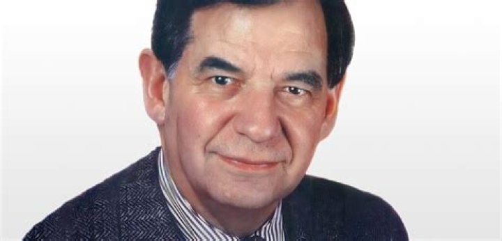 William G. Bowen Biography, Age, Height, Wife, Net Worth and Family