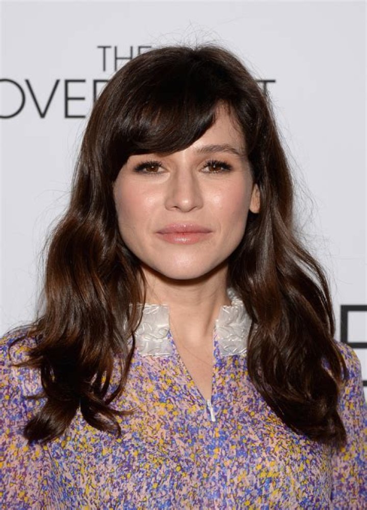 Yael Stone Biography, Age, Height, Husband, Net Worth, Family