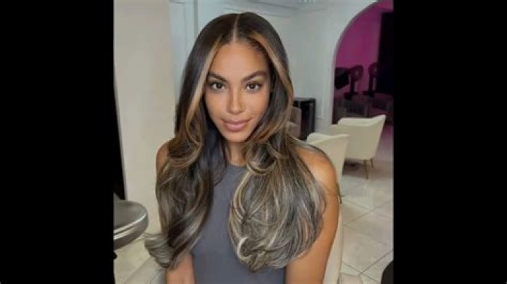 Yendi Phillips Biography, Age, Height, Husband, Net Worth, Family