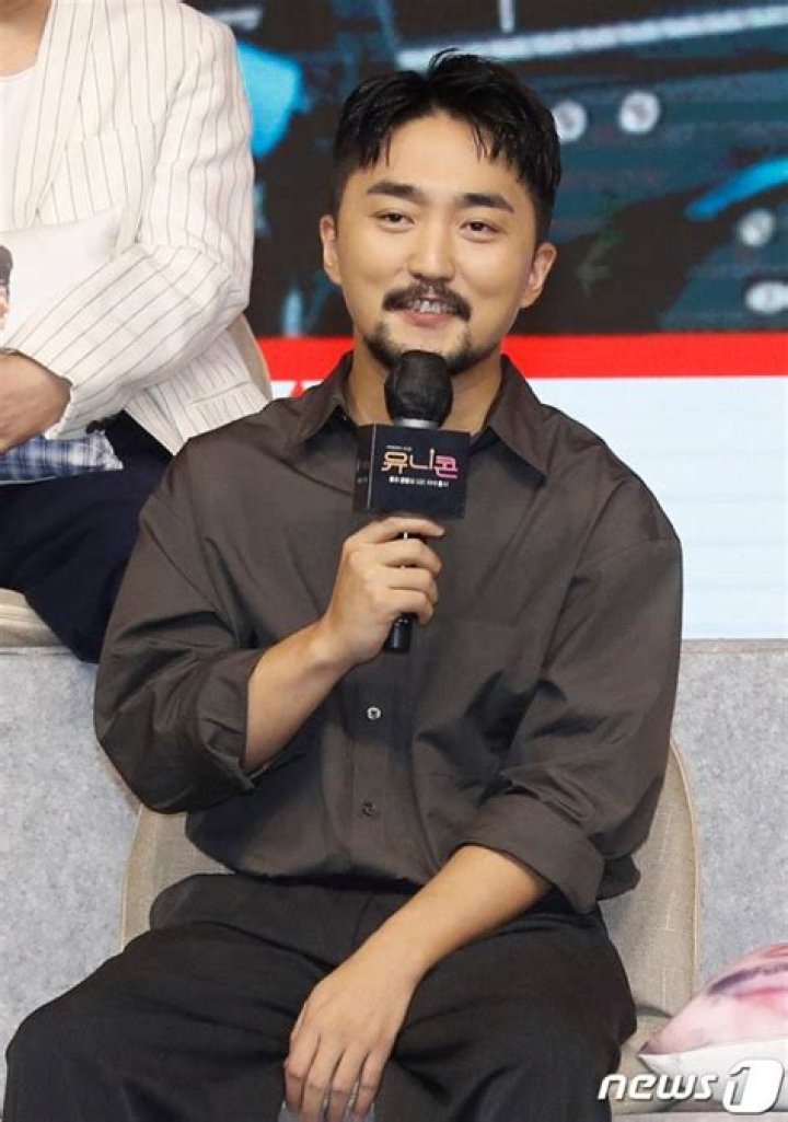 Yoo Byung-jae Biography, Age, Height, Wife, Net Worth, Family