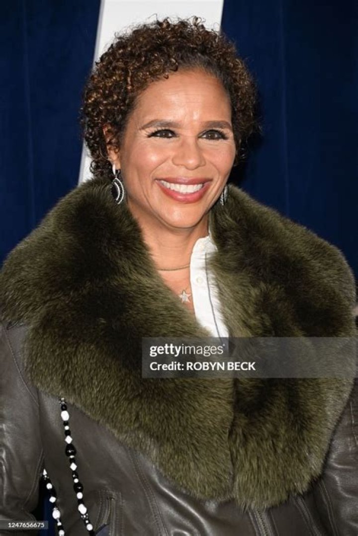 Yvette Lee Bowser Biography, Age, Height, Husband, Net Worth, Family